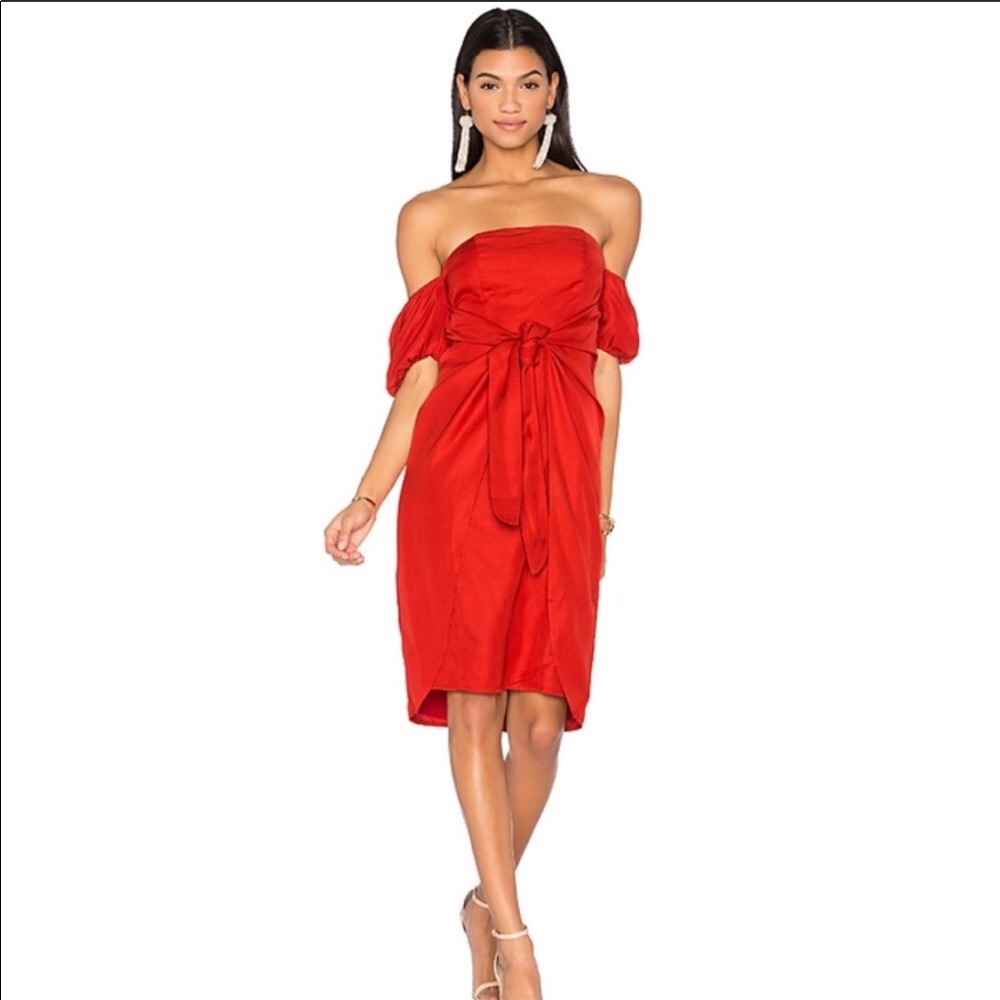 Red LPA knot dress - Picture 2 of 5